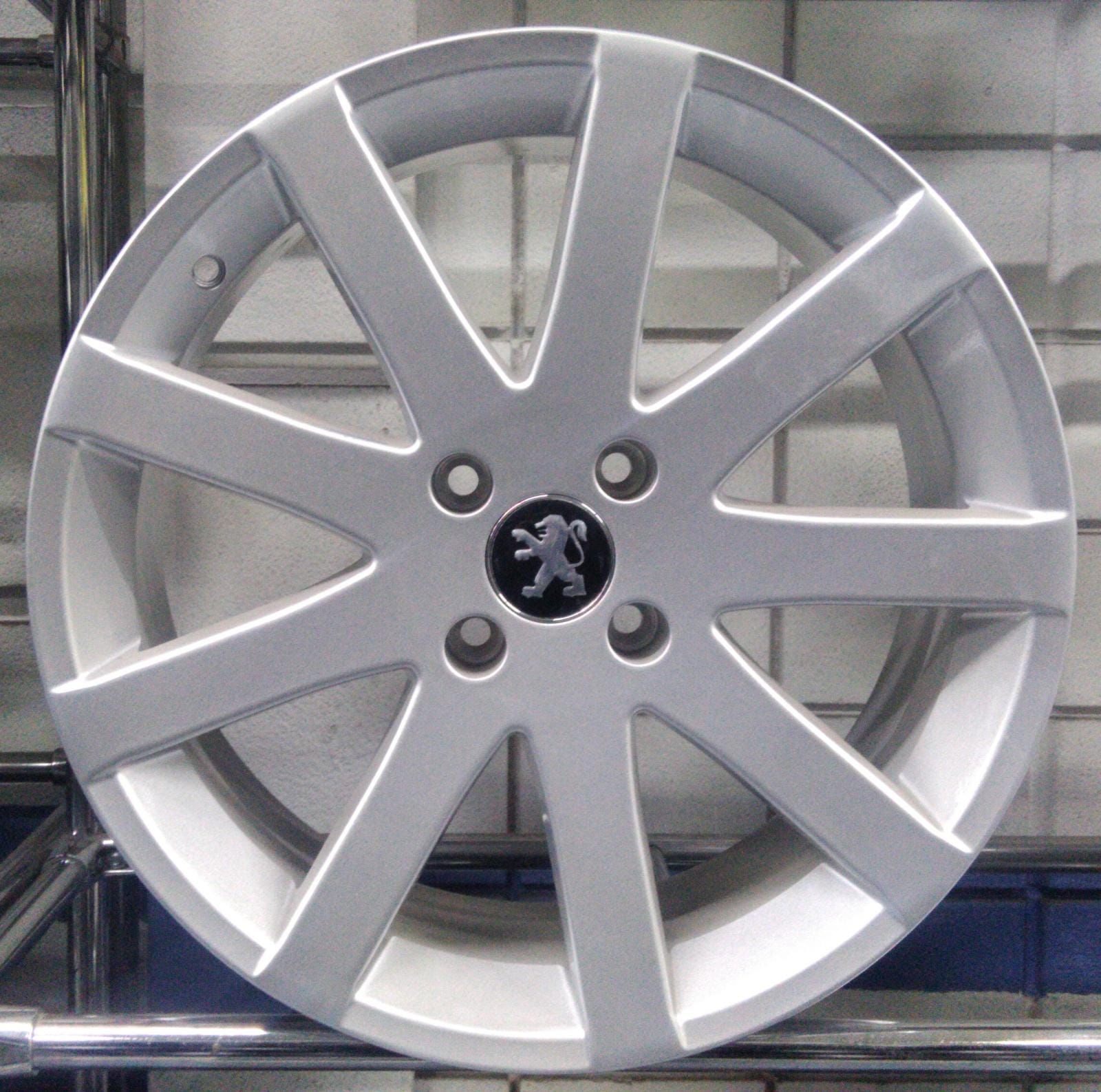 Tiryakiler 17J 4X108 7.0X17 ET18 65.1 SILVER SRW-9014 JANT